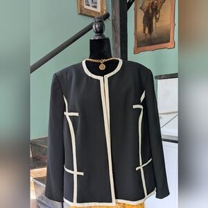 Jones Studio Black and Cream Blazer